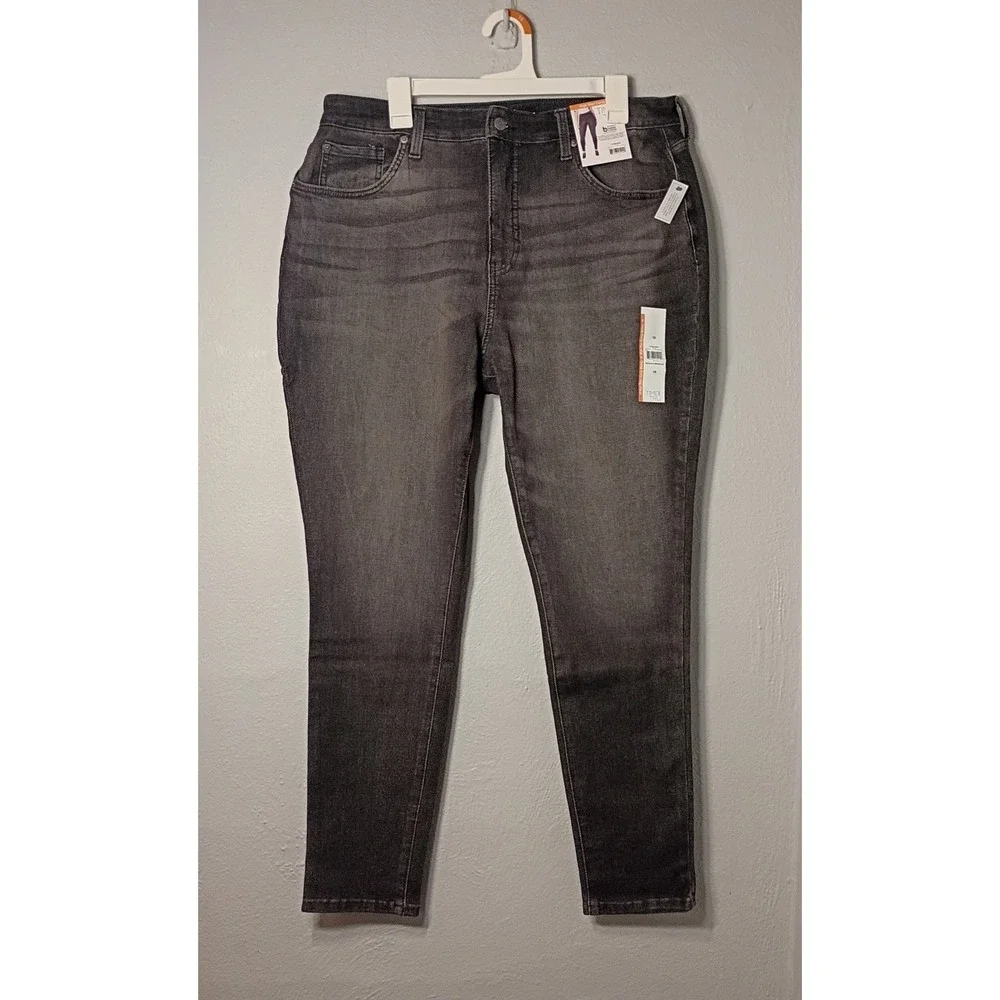 Time and Tru High Rise Curvy Jeans Womens 16 Skinny Black‎ Stretch Core Denim